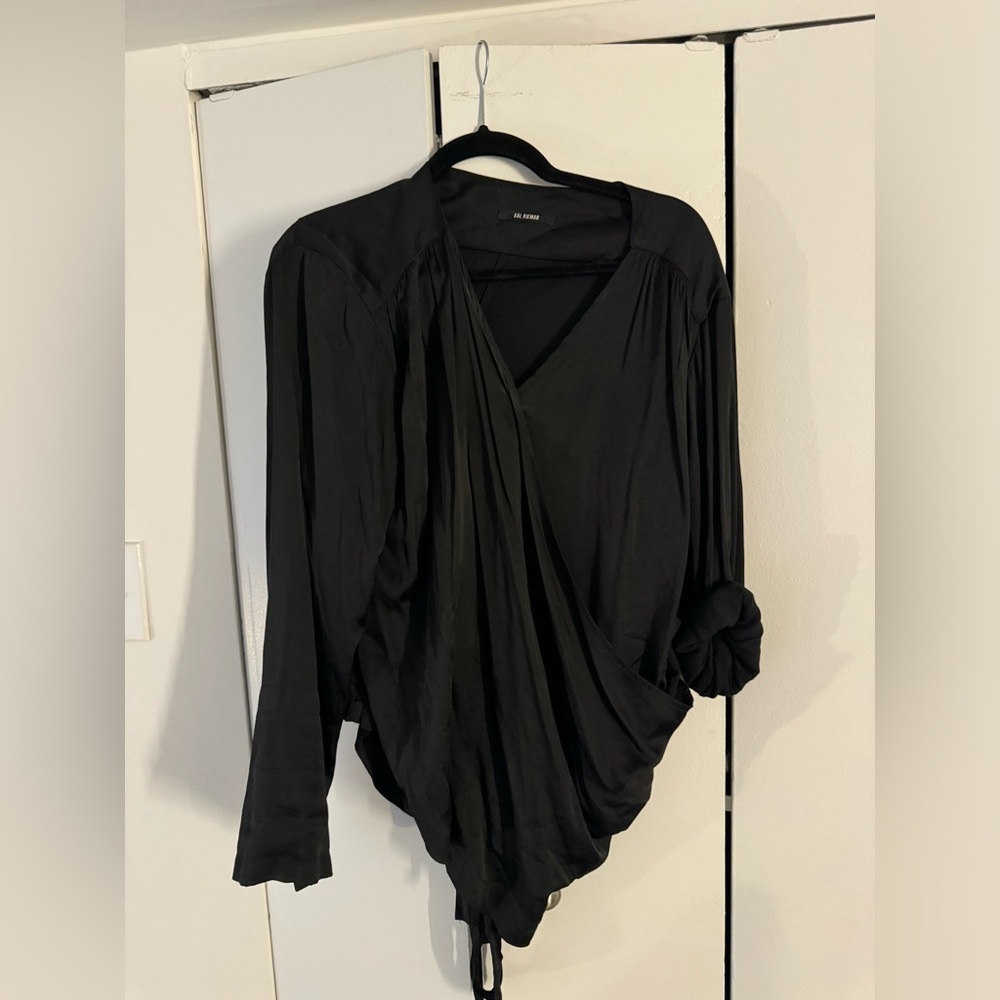 Kal Rieman black tie shirt, small